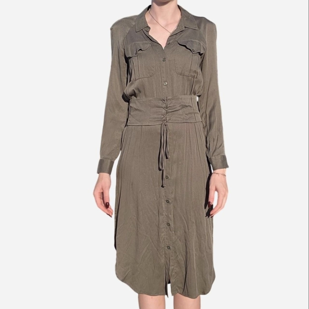 BCBG button down - Picture 2 of 4